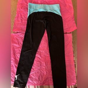 Victoria’s secret black leggings